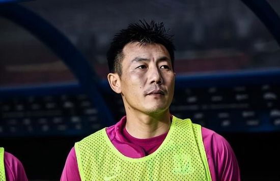 年轻的女性主导3-2020